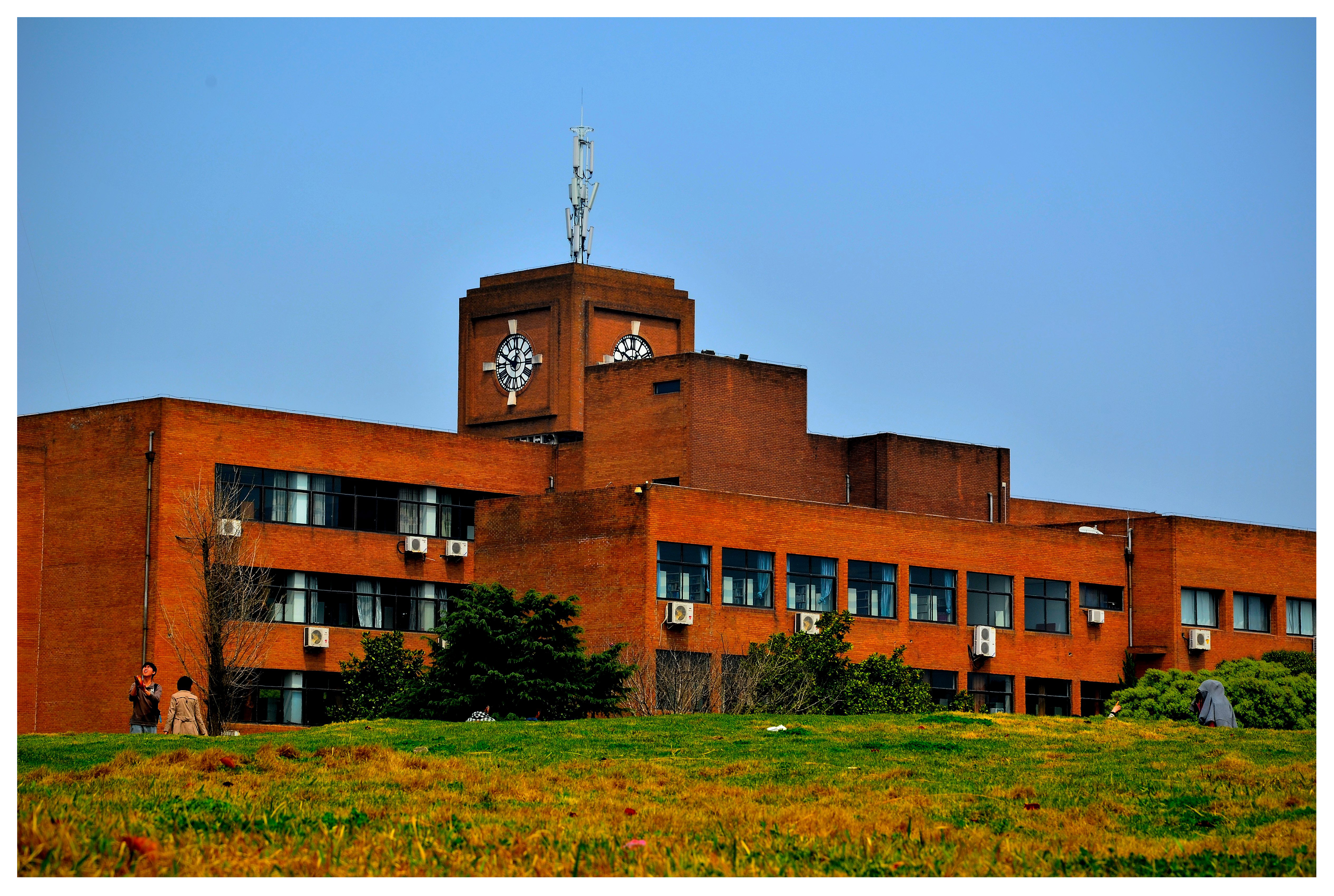 宁波大学潘天寿艺术设计学院