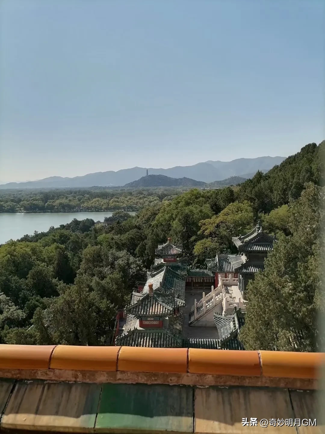北京：颐和园金秋风景怡人
