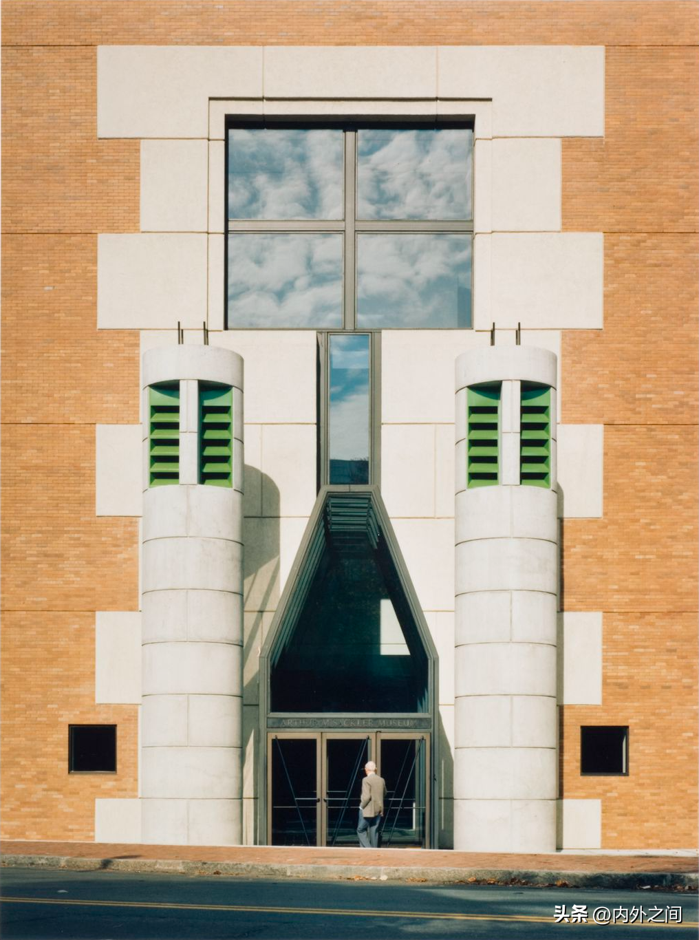 James Stirling / 用建筑解决实际问题