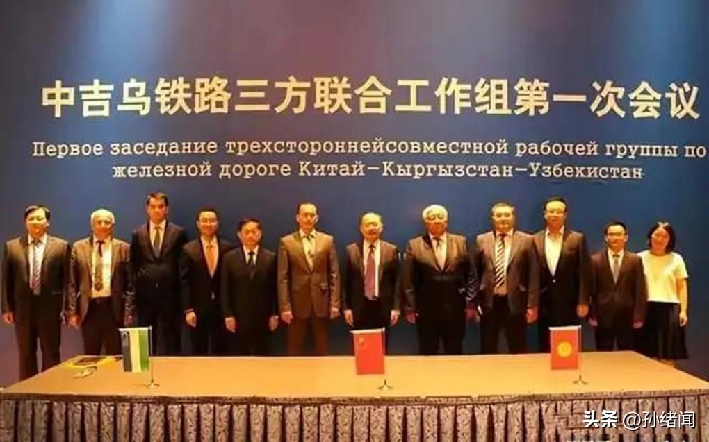 蒙古国生乱后，中国高层将出访吉乌两国，中方：不许中亚发生颜革