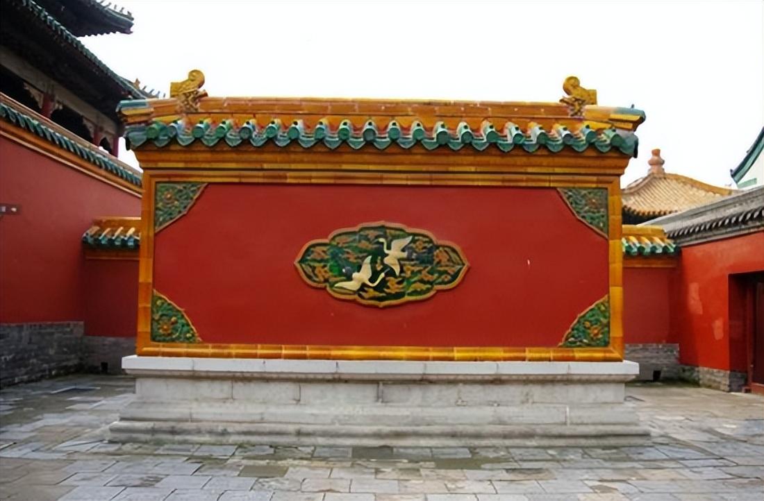 中国古建筑里的影壁有哪些作用？