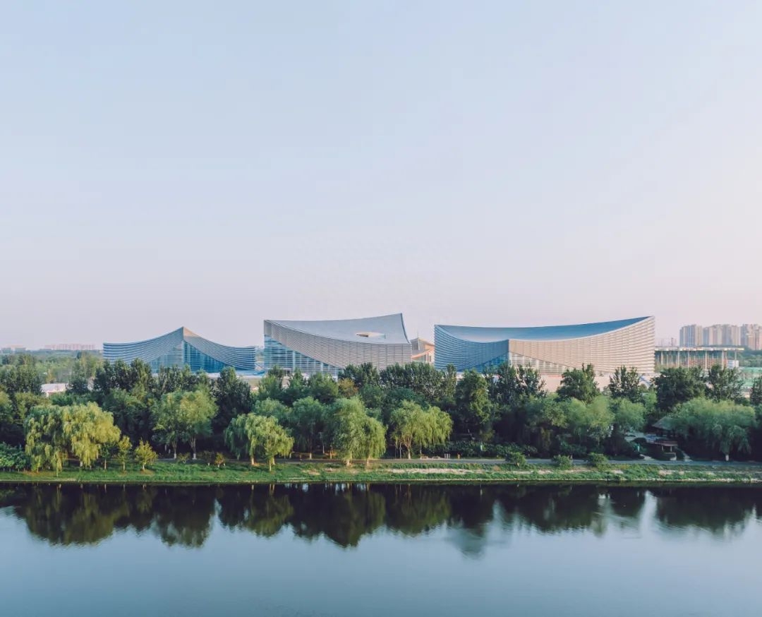 北京城市副中心剧院北京艺术中心预计年底开放！/ SHL建筑事务所