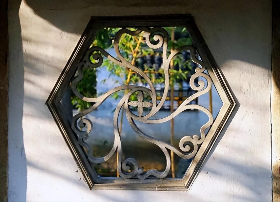 花窗——苏州古典园林建筑特有的意境美