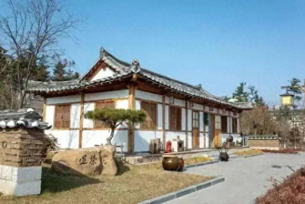 朝鲜族民居的建筑特色