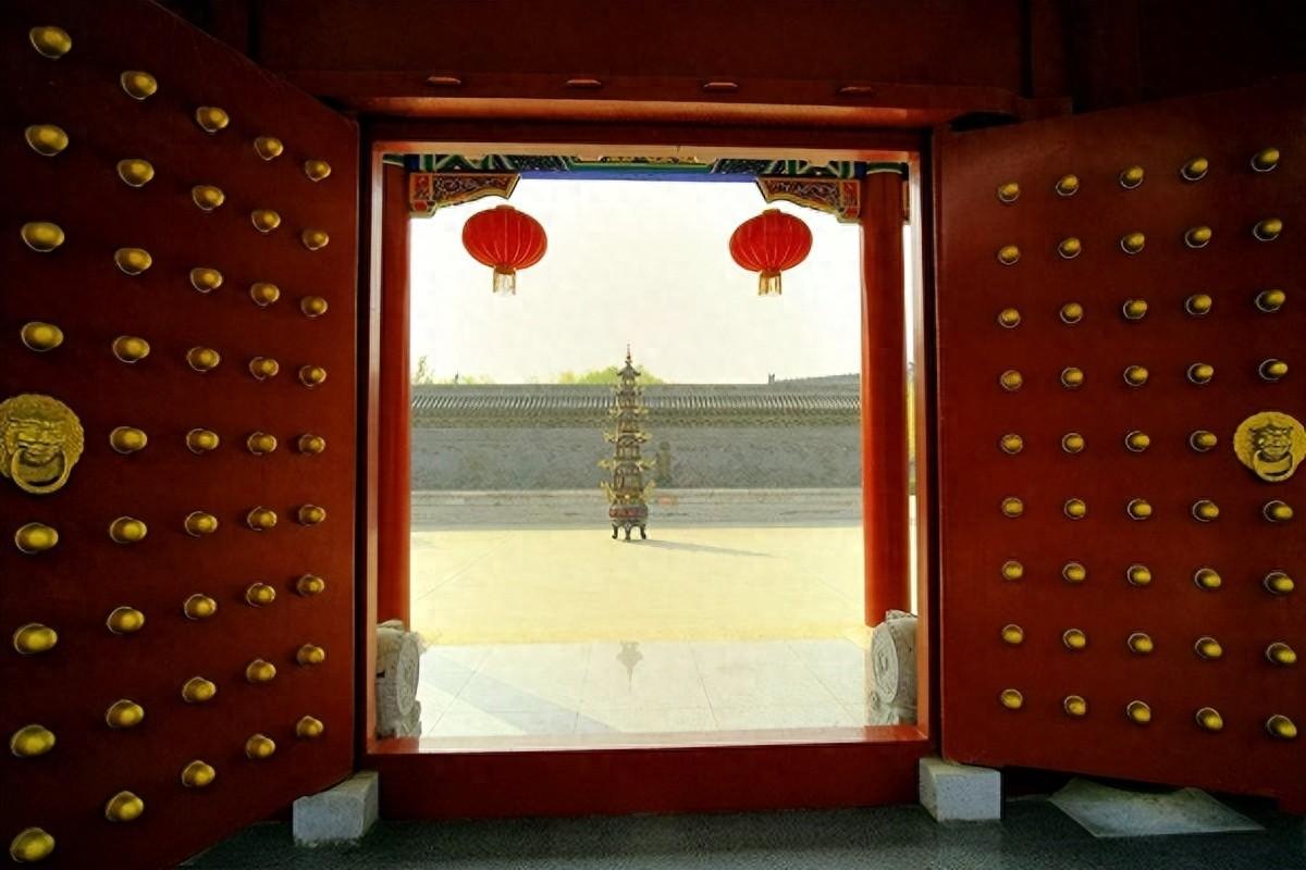 中国古建筑大门——门钉的讲究