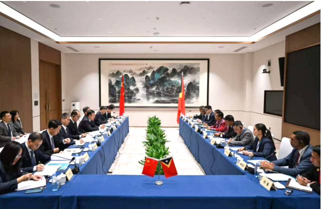 倪虹会见东帝汶副总理兼农村发展事务协调部部长萨比诺