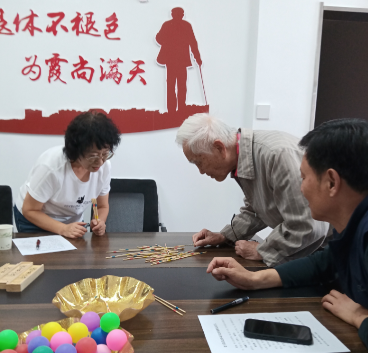 甘肃省住建厅组织厅系统老同志举行“迎中秋、庆国庆趣味项目比赛”及联谊活动