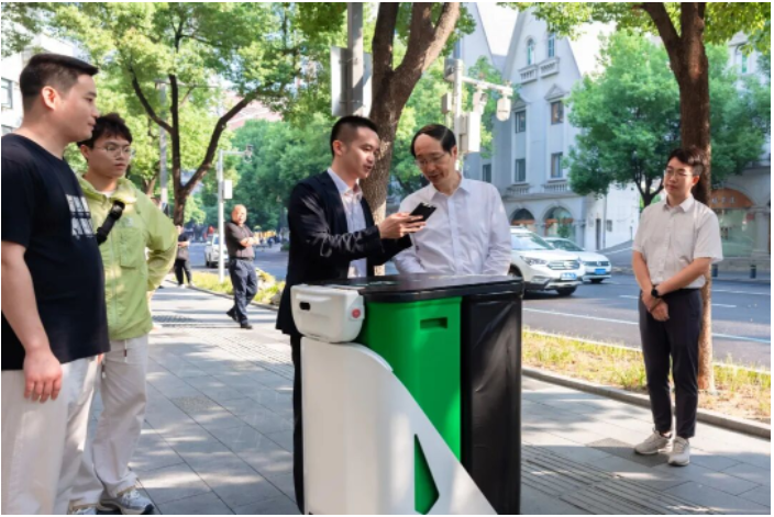 刘丰雷赴武汉市调研城市管家和垃圾分类工作