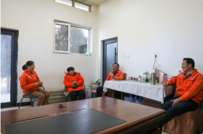 寒潮之下暖流汇聚——各地筑牢温暖“防线”