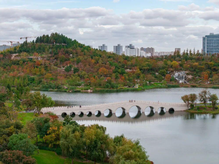 公园城市融织幸福新篇