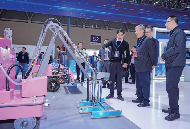 重庆：以建筑机器人驱动新质生产力 打造“数字住建+智能建造”高质量发展新引擎