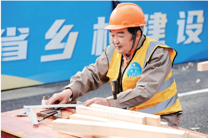 以工匠精神 让古建重生——记金华市“婺城古建”非遗文化代表性传承人林俊华